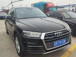 奥迪Q5L 40TFSI 2.0T 自动 荣享进取型 