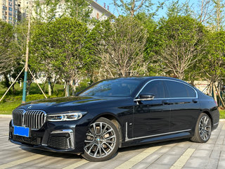 宝马7系 740Li 3.0T 自动 行政型M运动套装 