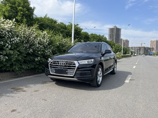 奥迪Q5L 40TFSI 2.0T 自动 荣享进取型 