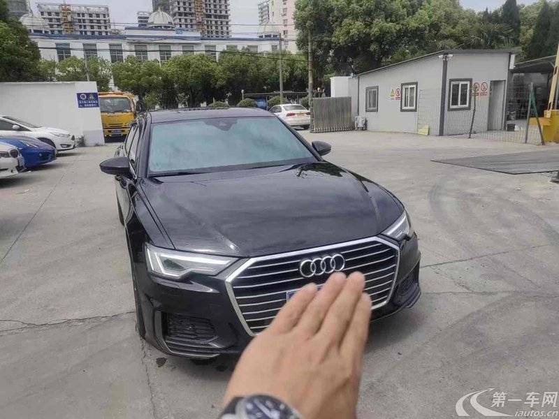 奥迪A6L 40TFSI 2022款 2.0T 自动 豪华动感型 (国Ⅵ) 