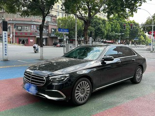 奔驰E级 E300L 2.0T 自动 豪华型 