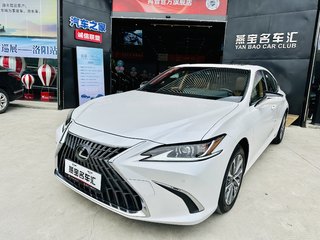 雷克萨斯ES 200 2.0L 自动 豪华版 