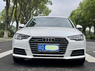 奥迪A4L 45TFSI 2.0T 自动 风尚型 