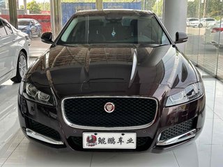 捷豹XFL P200 2.0T 自动 精英版 