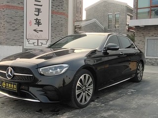 奔驰E级 E300L 2.0T 自动 运动豪华型 