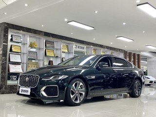 捷豹XFL P200 2.0T 自动 精英豪华版 