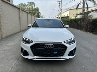 奥迪A4L 40TFSI 