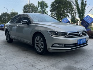 大众迈腾 2.0T 自动 330TSI豪华型 