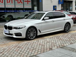 宝马5系 530Li 2.0T 自动 领先型M运动套装 