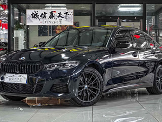 宝马3系 325i 2.0T 自动 M运动曜夜套装 