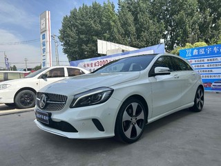 奔驰A级 A200 1.6T 自动 时尚型 