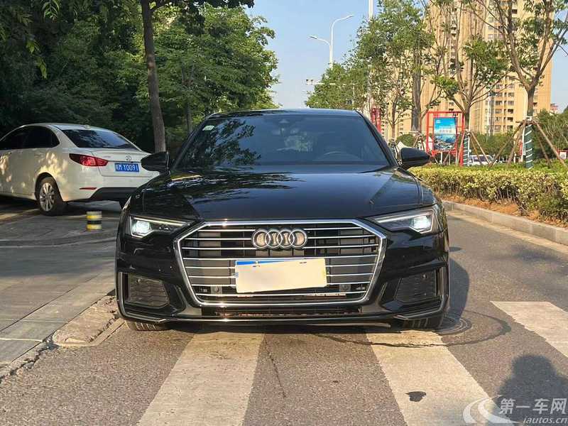 奥迪A6L 40TFSI 2022款 2.0T 自动 豪华动感型 (国Ⅵ) 