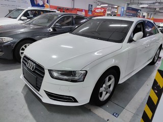 奥迪A4L 35TFSI 2.0T 自动 标准型 