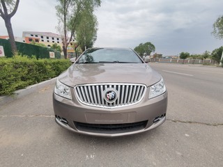 别克君越 2.4L 自动 舒适版 