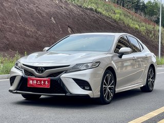 丰田凯美瑞 S 2.5L 自动 锋尚版 