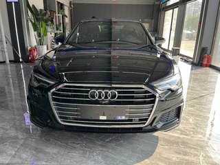 奥迪A6L 45TFSI 2.0T 自动 臻选动感型 