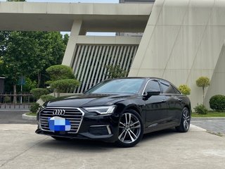 奥迪A6L 40TFSI 2.0T 自动 豪华致雅型 