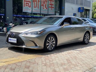 雷克萨斯ES 300h 2.5L 自动 卓越版 