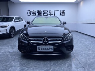 奔驰E级 E300L 2.0T 自动 运动时尚型 