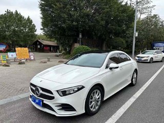奔驰A级 1.3T 