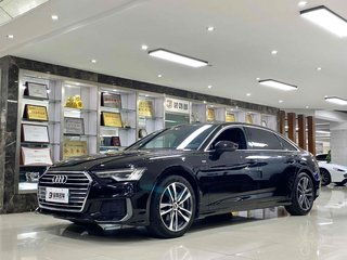 奥迪A6L 40TFSI 2.0T 自动 豪华动感型 