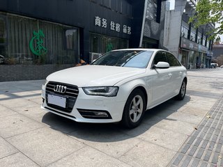 奥迪A4L 35TFSI 