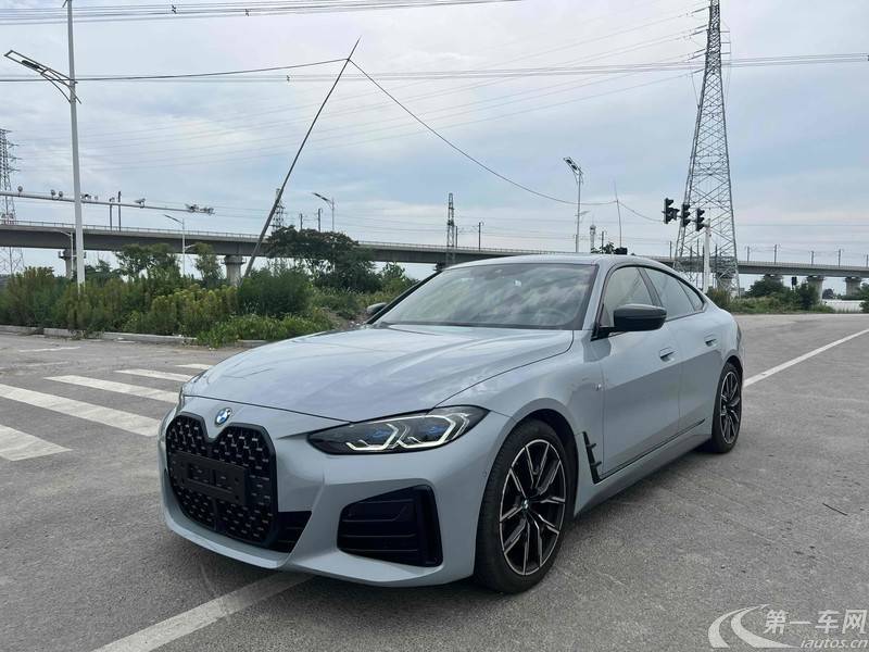 宝马4系四门轿跑 425i [进口] 2022款 2.0T 自动 M运动曜夜套装 
