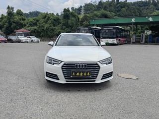 奥迪A4L 40TFSI 2.0T 自动 风尚型 