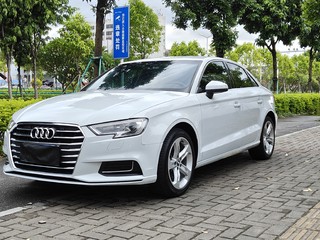 奥迪A3 35TFSI 1.4T 自动 时尚型Limousine 