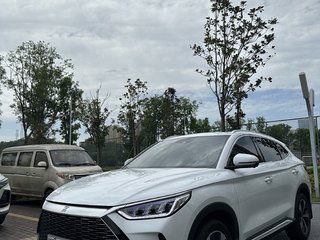 比亚迪宋PLUS PHEV 1.5L 自动 旗舰型 