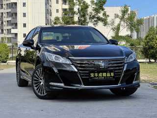 丰田皇冠 2.0T 