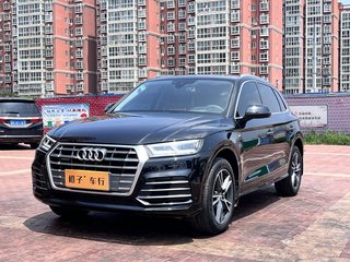 奥迪Q5L 40TFSI 2.0T 自动 荣享时尚型 