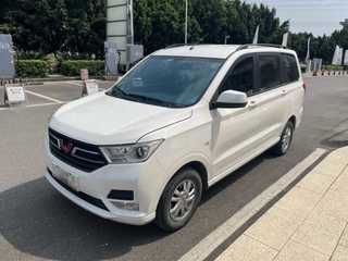 五菱宏光 S 1.5L 手动 舒适型 