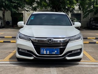 雅阁 2.4L 豪华版 