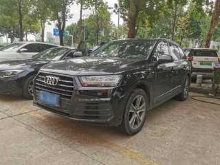 奥迪Q7 2.0T S Line运动型 