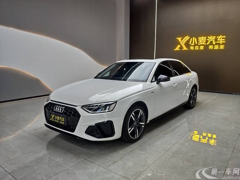 奥迪A4L 2022款 2.0T 自动 豪华动感型 (国Ⅵ) 