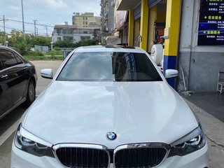 宝马5系 525Li 2.0T 自动 M运动套装 