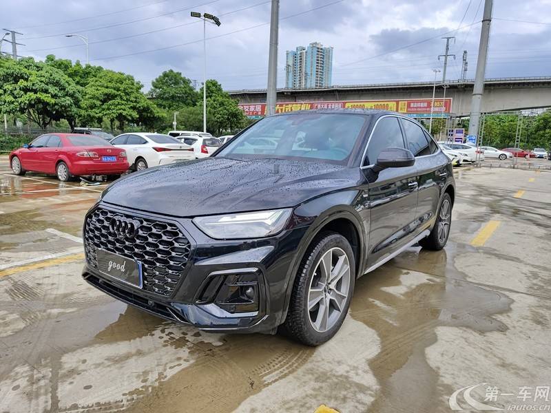 奥迪Q5L Sportback 40TFSI 2022款 2.0T 自动 豪华型 (国Ⅵ) 