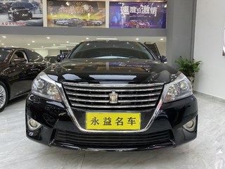 丰田皇冠 2.5L 自动 Royal真皮版 