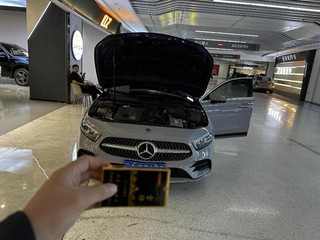 奔驰A级 1.3T 