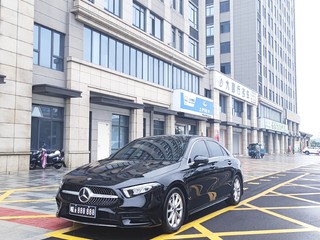 奔驰A级 1.3T 