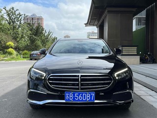 奔驰E级 E300L 2.0T 自动 豪华型 