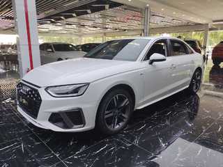 奥迪A4L 40TFSI 2.0T 自动 时尚动感型 