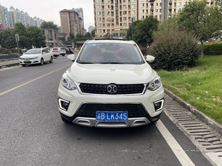 北京汽车绅宝X35 1.5L 自动 尊贵版 