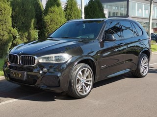 宝马X5 35i 