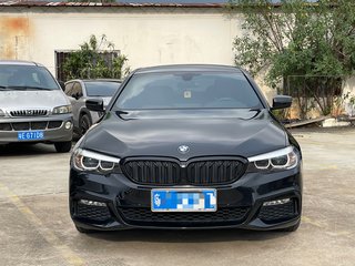 宝马5系 530Li 2.0T 自动 领先型M运动套装 