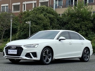 奥迪A4L 40TFSI 2.0T 自动 豪华动感型 