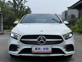 奔驰A级 A200L 1.3T 自动 运动轿车版 