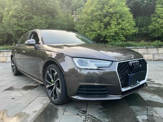 奥迪A4L 40TFSI 2.0T 自动 plus进取型 