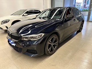 宝马3系 330Li 2.0T 自动 xDriveM运动曜夜套装 